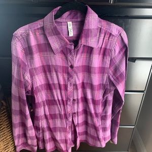 Plaid women’s top